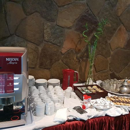 Rania Belmadina Hotel Casablanca Esterno foto