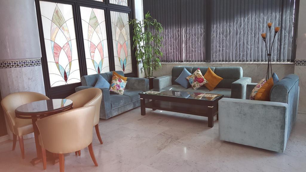 Rania Belmadina Hotel Casablanca Esterno foto
