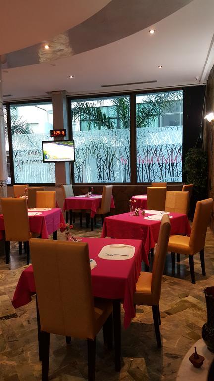 Rania Belmadina Hotel Casablanca Esterno foto