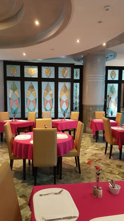 Rania Belmadina Hotel Casablanca Esterno foto