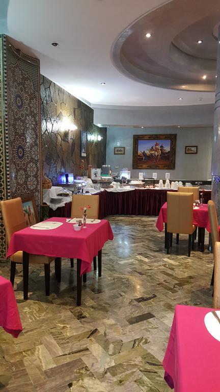 Rania Belmadina Hotel Casablanca Esterno foto