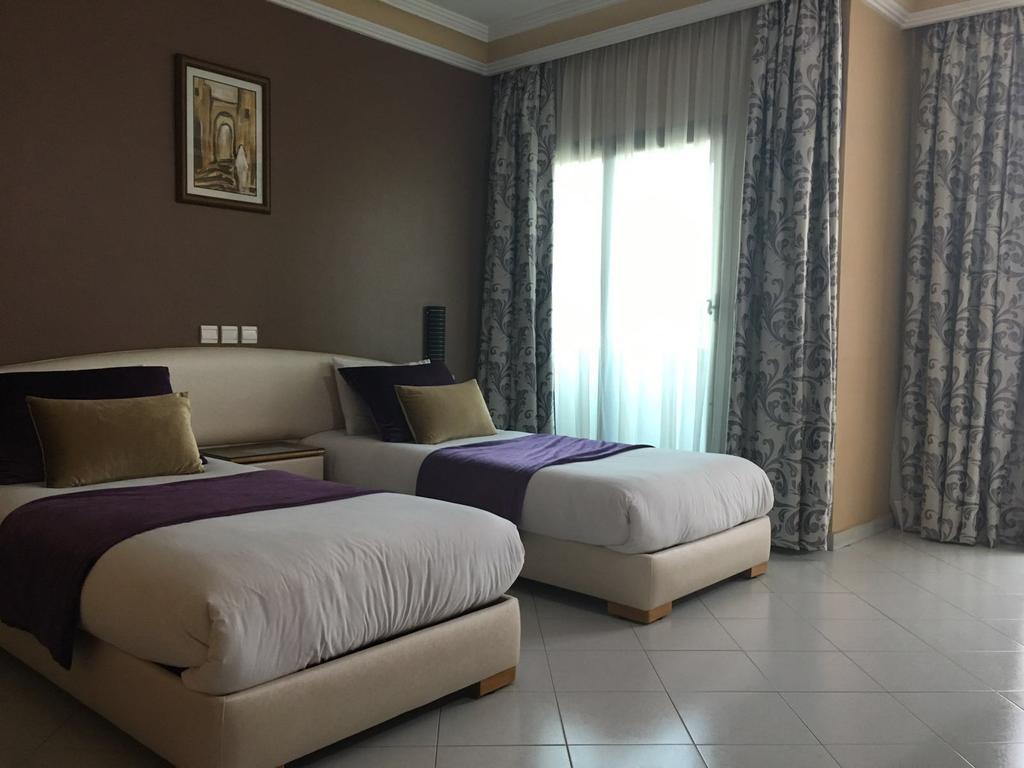Rania Belmadina Hotel Casablanca Esterno foto