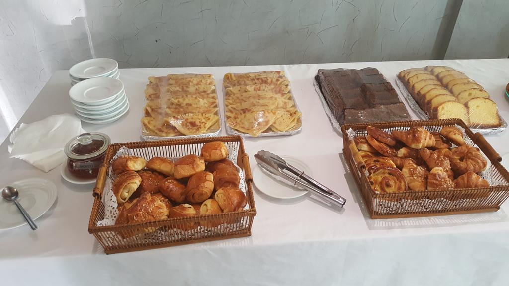 Rania Belmadina Hotel Casablanca Esterno foto