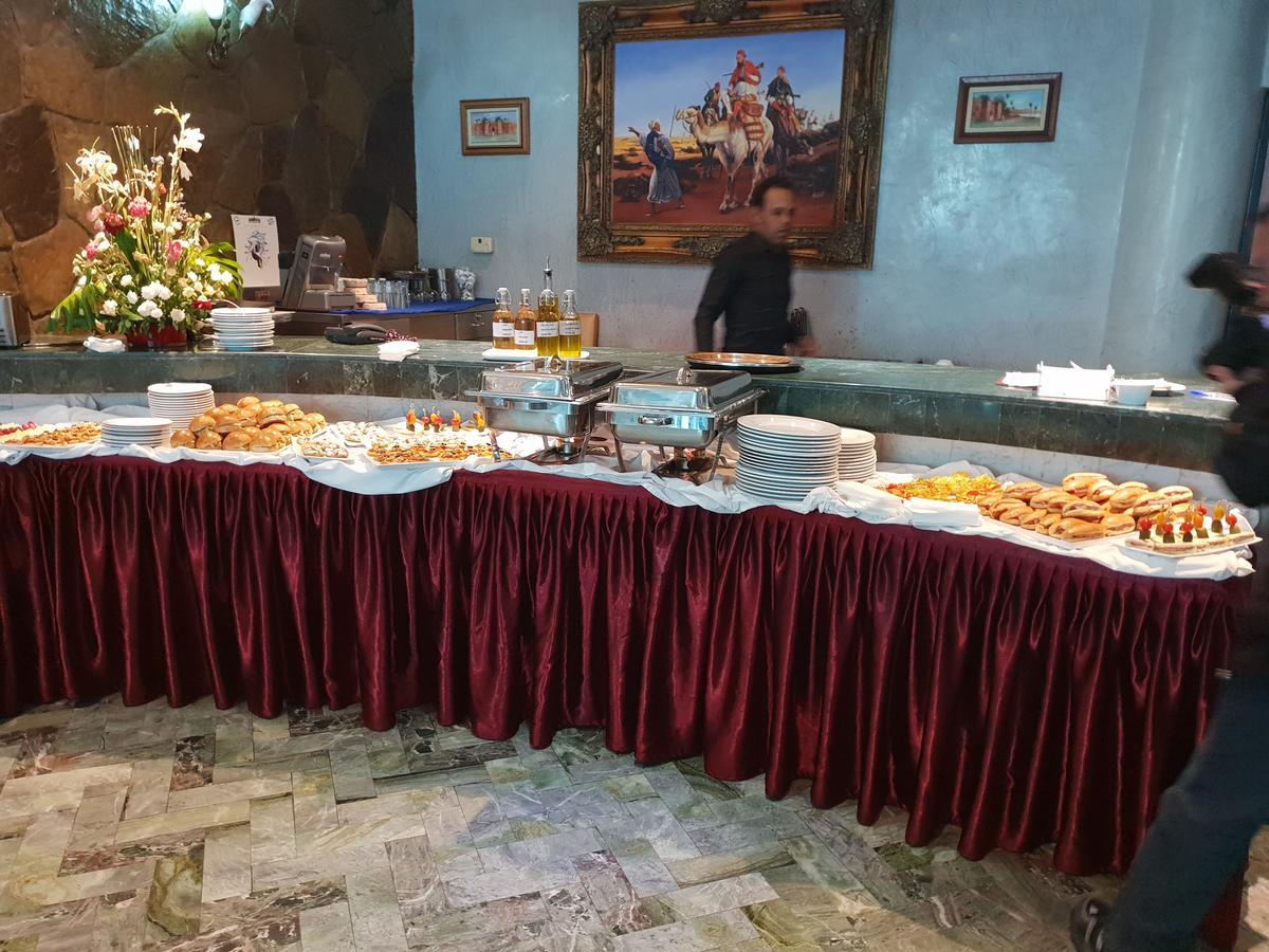 Rania Belmadina Hotel Casablanca Esterno foto