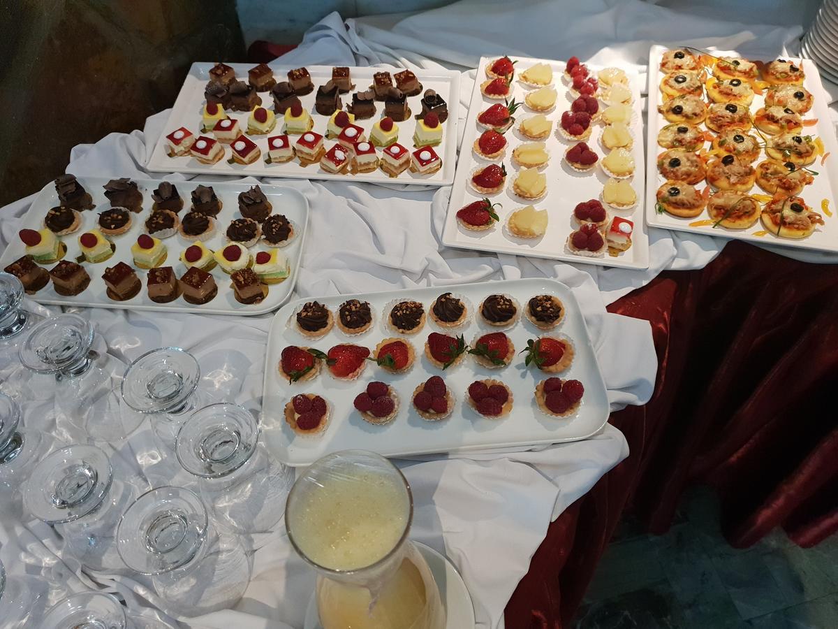 Rania Belmadina Hotel Casablanca Esterno foto