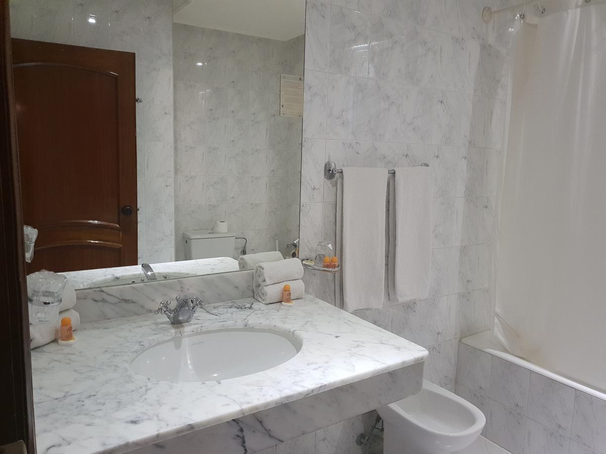 Rania Belmadina Hotel Casablanca Esterno foto